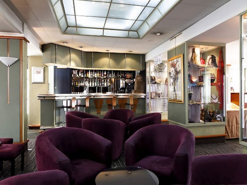 Chromatics Hotel