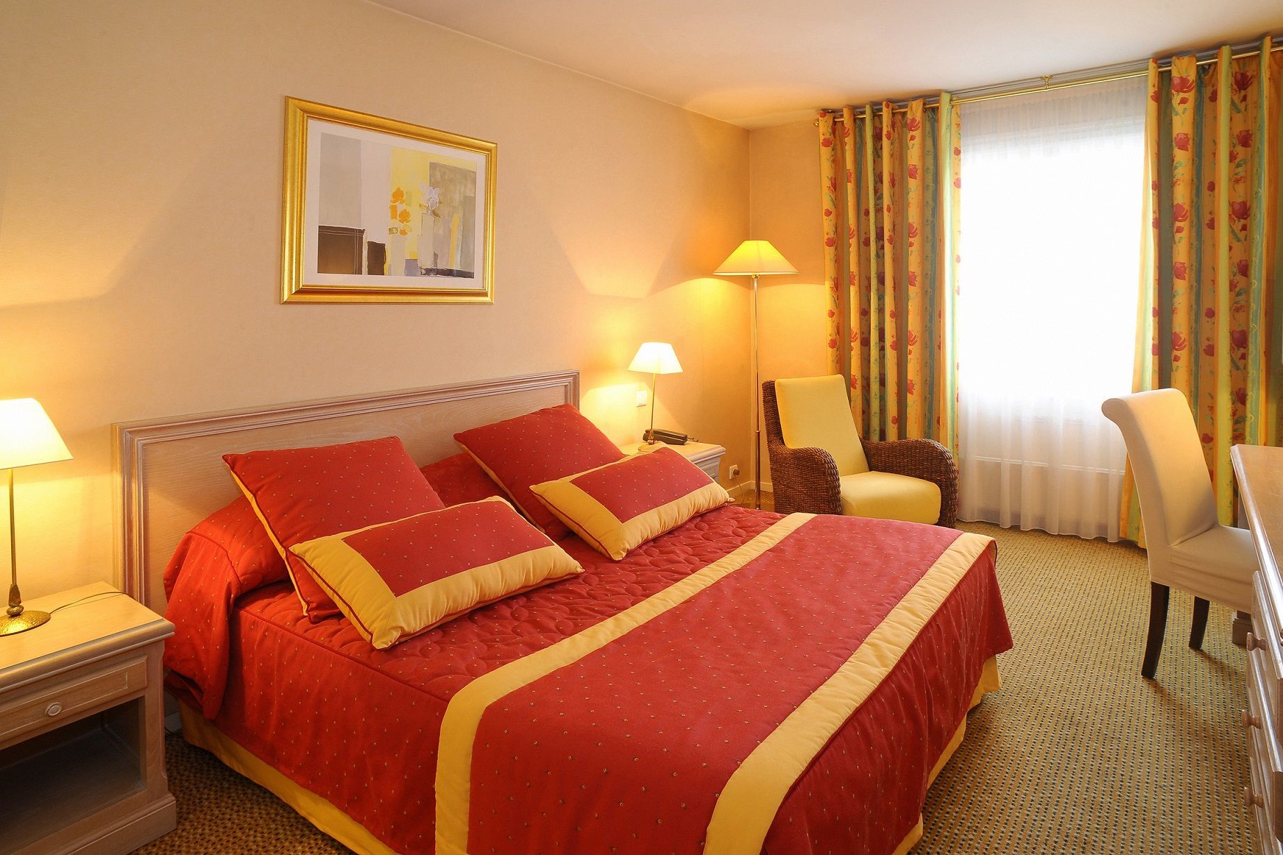 Chromatics Hotel 3*
