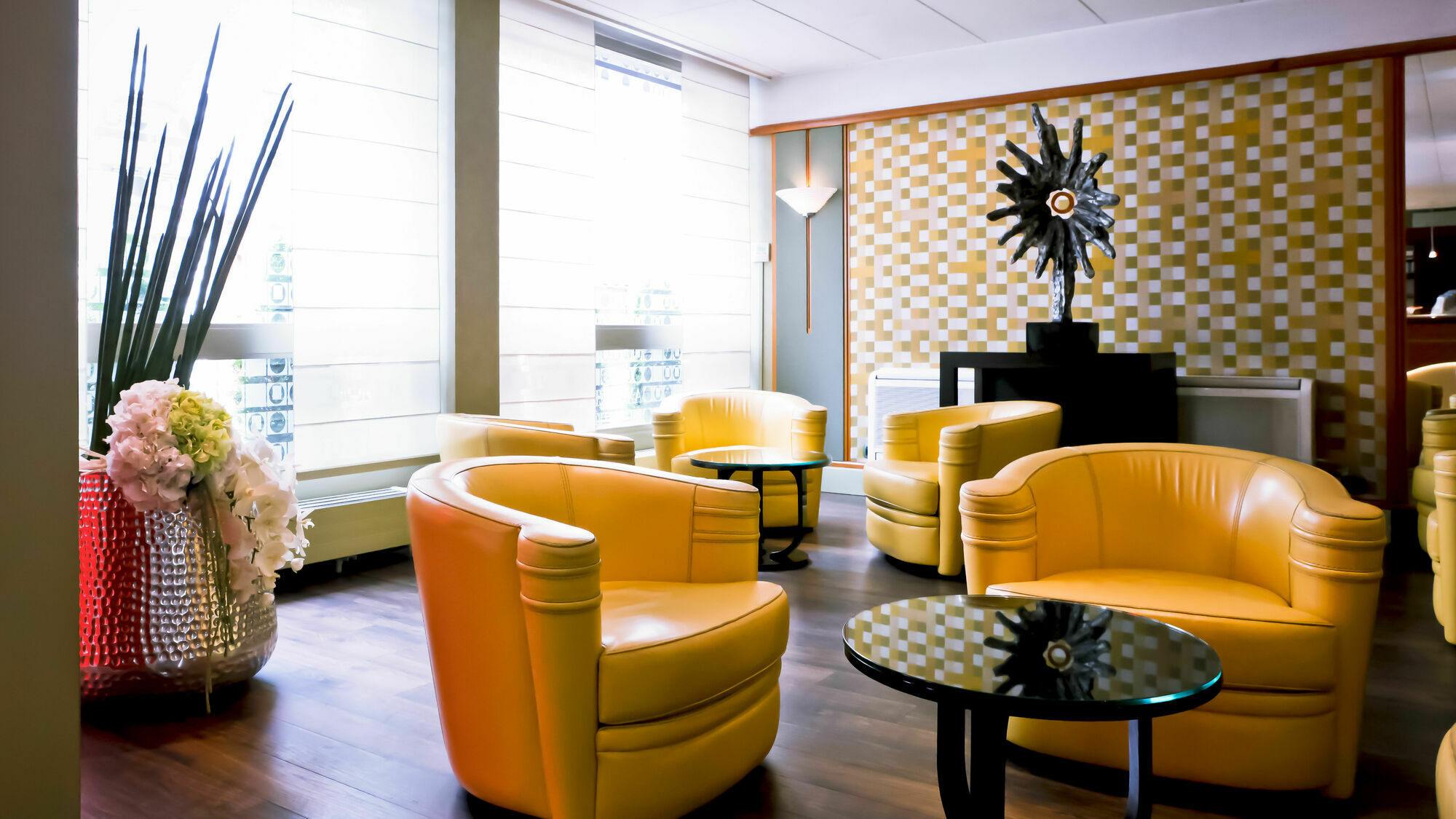 Chromatics Hotel 3*